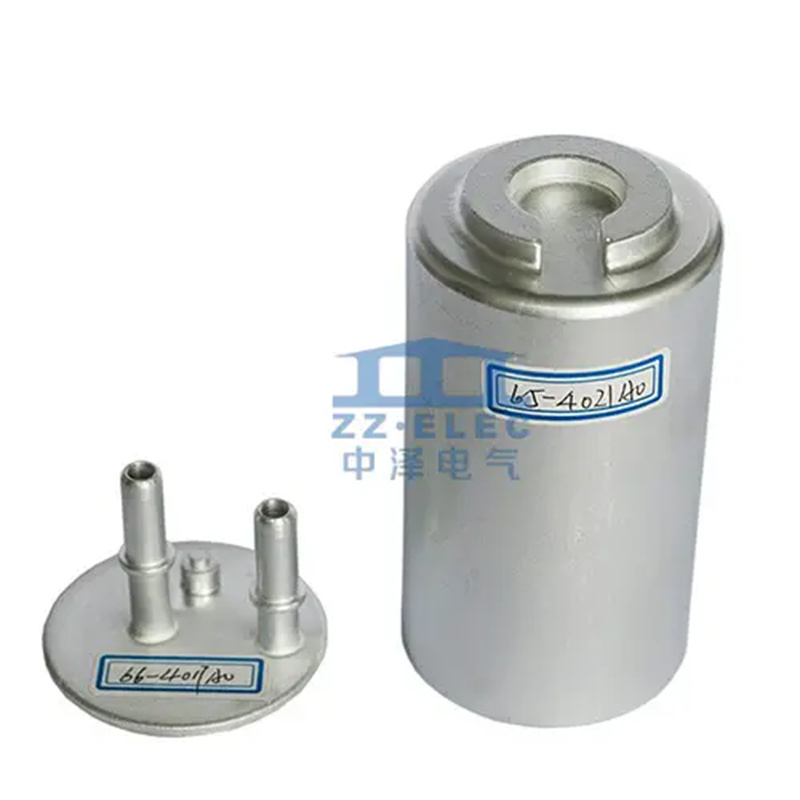 Focus Fuel Filter Cover & Housing 3